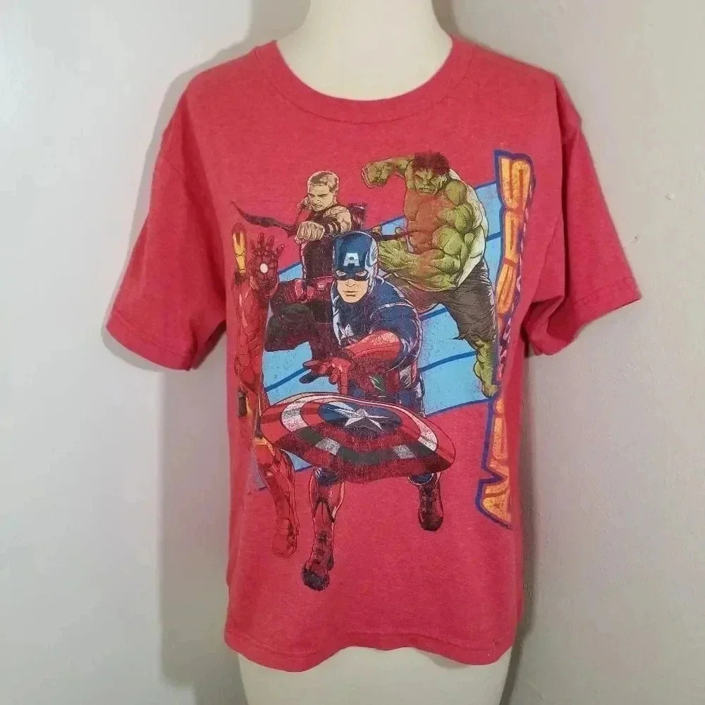 {Marvel} KIDS Avengers Assemble Red Tshirt